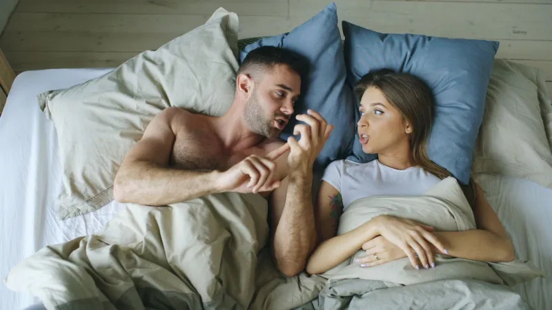 Más allá del 'me gustas mucho': cómo hablar de deseo con palabras que de verdad signifiquen algo